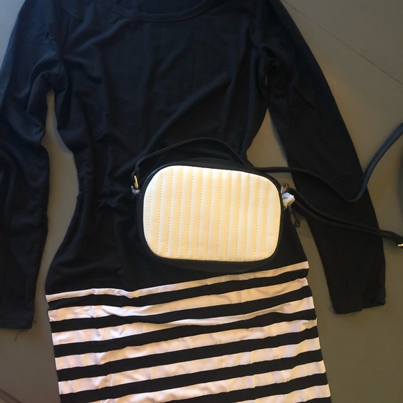 Closet Clear Out !❤️❤️❤️Long sleeve dress - Picture 2 of 2